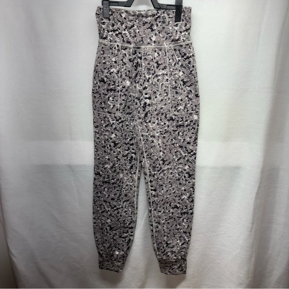 Athleta‎ Salutation Textured Joggers Women's XS Abstract Print High Rise Pockets